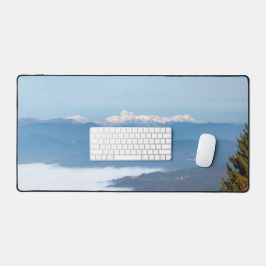 Herfstmist onder de berg Triglav Bureaumat (Keyboard & Muis)
