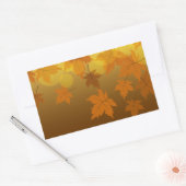 Herfstpatroon met vallende esdoornbladeren en boke rechthoekige sticker (Envelop)