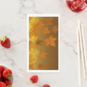 Herfstpatroon met vallende esdoornbladeren en boke servet (Insitu)