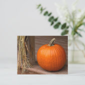 Herfstpompoen op veranda briefkaart (Staand voorkant)