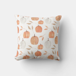 Herfstpompoenen en bladeren kussen