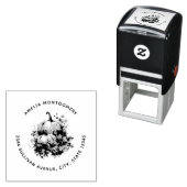 Herfstpompoenen met bloemen en gebladerte adres  zelfinktende stempel (In situ)