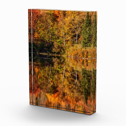 Herfstreflectie op Coffin Pond Fotoblokken (Rechts)