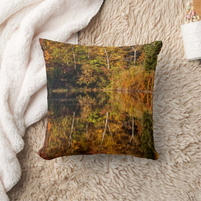 Herfstreflectie op Coffin Pond Kussen (Deken)