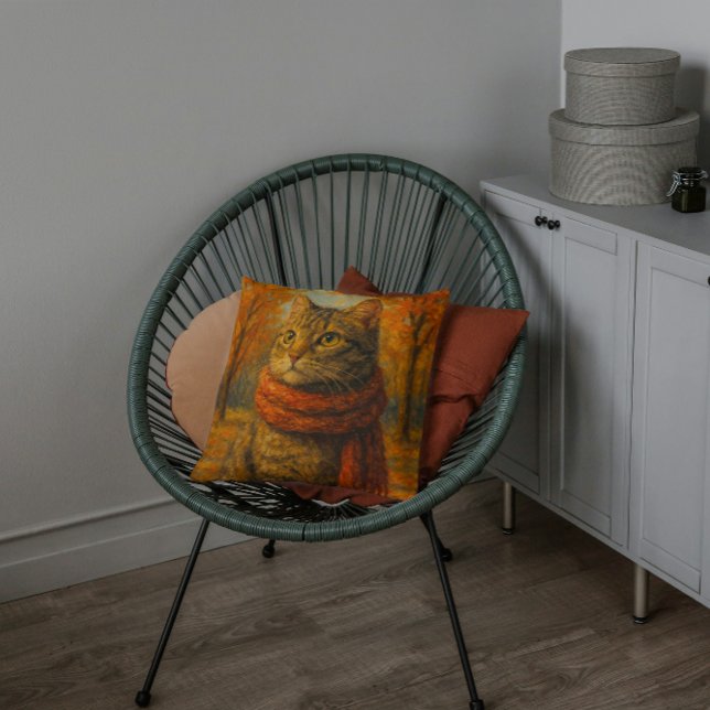 Herfstsnorharen Een gezellige kat in de herfstbrie Kussen (Creator heeft geüpload)