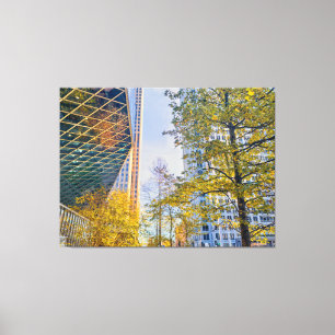 Herfststadsgezicht met moderne architectuur canvas afdruk