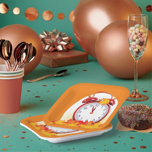 Herfsttijd verandering herfstbladeren en retro klo papieren bordje