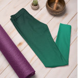 Herfsttrend Kleur Jade Green Ombre Leggings<br><div class="desc">Stijlvolle Jade Green subtiele ombre leggings uit ons herfst & winter 2023/24 trendkleuren collectie bieden tijdloze charme. Deze Ombre Cyan Leggings hebben een verloop, dat vervaagt van donker aan de bovenkant naar de lichtere / helderdere kleur aan de poten. Deze Jade Green leggings zijn een geweldige manier om een pop...</div>