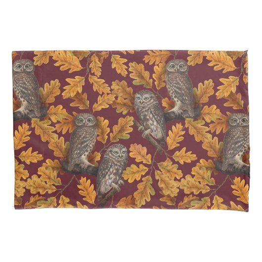 Herfstuilen op donkerrood kussensloop (Voorkant-Links)