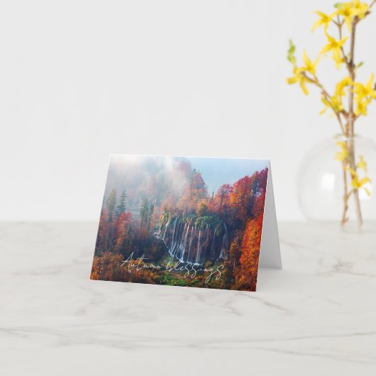 Herfstwaterval met aangepaste tekst kaart (Gele Bloem)