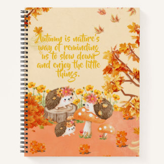 Herfstwhimsy: Egels in een knus bos Notitieboek