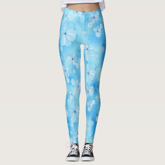 Herhaal bleke hemelblauw - witte waterverf bloemen leggings (Voorkant)