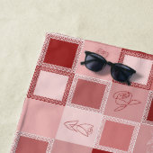 Herhalend geometriepatroon strandlaken (In situ)