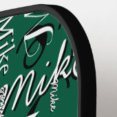 Herhalende naam over Hunter-Green Pickleball Paddle (Links Detail)
