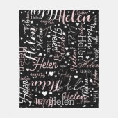 Herhalende namen en harten over het hele zwart fleece deken (Voorkant)