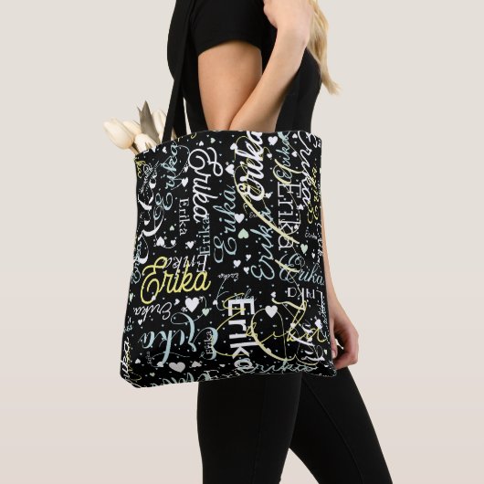Herhaling Aangepaste Naam met Harten Romantisch zw Tote Bag (Dichtbij)