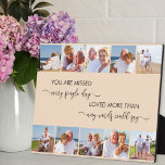 Herinnering 10 Fotoamandelaar Je bent gemist Fotoplaat<br><div class="desc">Persoonlijke foto-gedenkplaat met liefdevolle formuleringen in moderne typografie en elegante kalligrafie. Het fotomalplaatje is opstelling voor u om uw afbeeldingen toe te voegen, die in vierkant/instagramformaat, in twee rijen van vijf worden getoond, die de lange randen aan elkaar grenzen en het gedenkteken ontwerpen. De formulering luidt: "je wordt elke dag...</div>