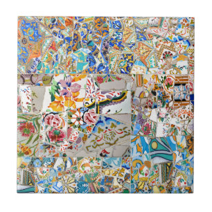 Herinneringen. Park Güell. Geweldige mozaïek. Deel Tegeltje