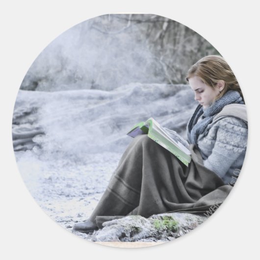 Hermione 13 ronde sticker (Voorkant)