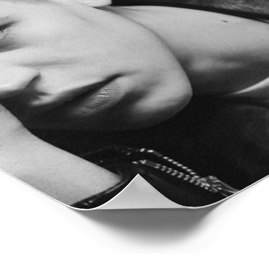 Hero Fiennes Tiffin Poster (Hoek)