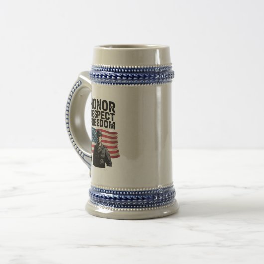 Heroes Veteran Day Patriottisch Ontwerp Bierpul (Voorkant links)