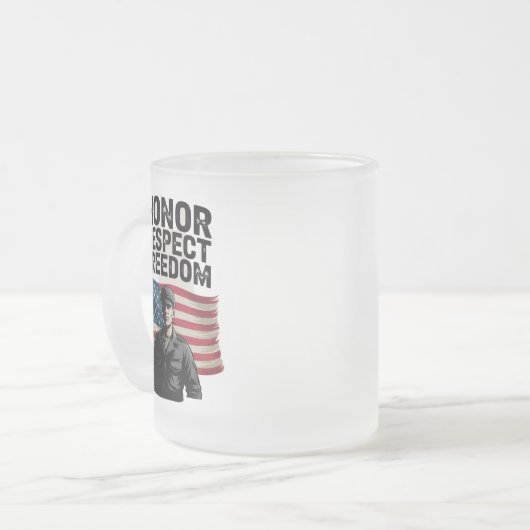 Heroes Veteran Day Patriottisch Ontwerp Matglas Koffiemok (Voorkant links)