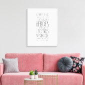 Heroes wordt herdacht maar leeuwen sterven nooit canvas afdruk (Insitu (Woonkamer))