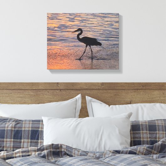 Heron op vroege ochtend wandeling canvas afdruk (Insitu (Slaapkamer))