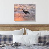 Heron op vroege ochtend wandeling canvas afdruk (Insitu (Slaapkamer))