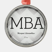 Herringbone Gray Black MBA Afstuderen Naam jaar Metalen Ornament (Voorkant)