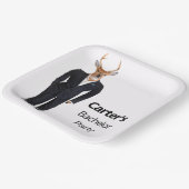 Hert in smoking voor vrijgezellenfeest papieren bordje (Gebogen)