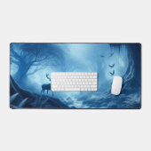 Herten in donker bos van blauwe nevel bureaumat (Keyboard & Muis)