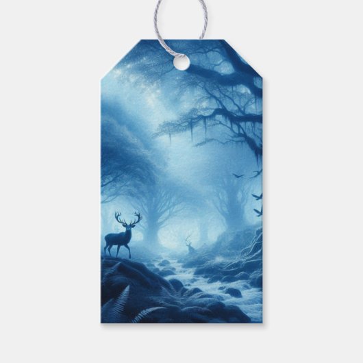 Herten in donker bos van blauwe nevel cadeaulabel (Voorkant)