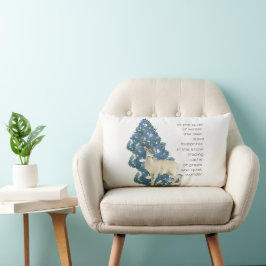 Herten laten voetafdrukken achter in de sneeuw kussen