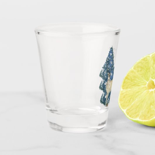 Herten laten voetafdrukken achter in de sneeuw shot glas (Links)