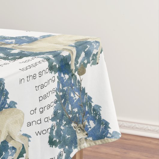 Herten laten voetafdrukken achter in de sneeuw tafelkleed (Voorbeeld)