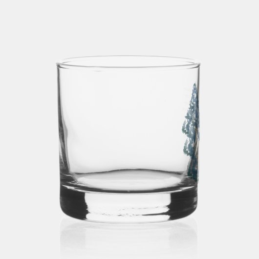 Herten laten voetafdrukken achter in de sneeuw whisky glas (Rechts)