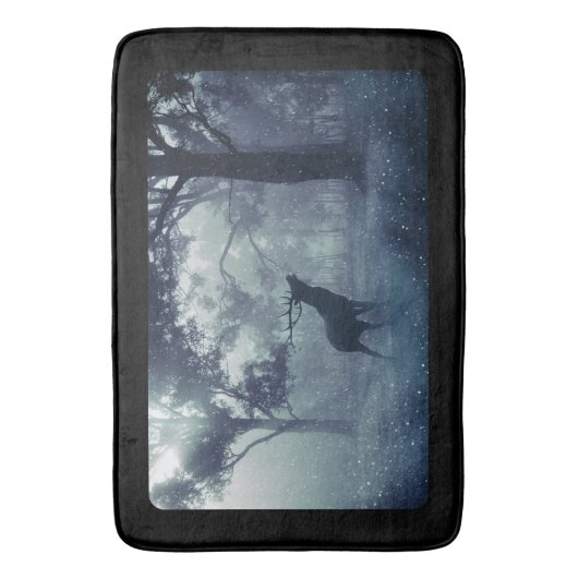 Herten met gewei in een schaduwrijk bos badmat (Voorkant Verticaal)