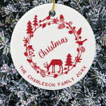 Herten Woodland Krans Gepersonaliseerde Kerst Keramisch Ornament<br><div class="desc">Een  boskrans met herten,  vogels,  pijnbomen,  eikels en dennenappels. Wijzig de onderste tekst,  de familienaam en de datum die u wilt aanpassen. Originele versie door Nic Squirrell.</div>