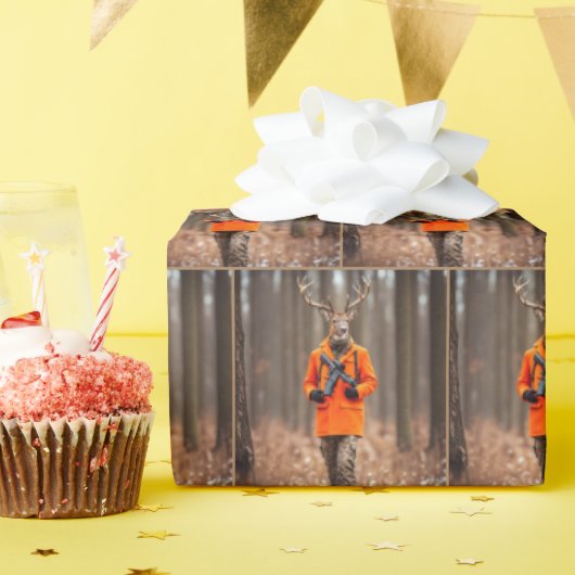 Hertenjager met een geweer in een bos cadeaupapier (Verjaardagsfeest)