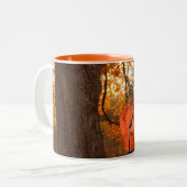 Hertenjager met geweer tweekleurige koffiemok (Voorkant links)