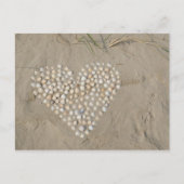 Herz aus Muscheln am Strand Briefkaart (Voorkant)