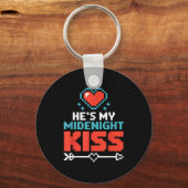 Hes My Midnight Kiss Happy New Year Matching Coupl Sleutelhanger (Voorkant)
