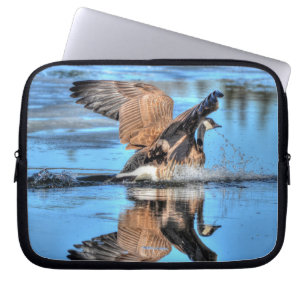 Het aanlanden van Canada Goose op de Natuur van he Laptop Sleeve