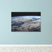 Het aardoppervlak boven een bewolkt Western Austra Canvas Afdruk (Insitu (Houten vloer))