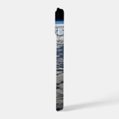 Het aardoppervlak boven een bewolkt Western Austra iPhone 15 Case (Linkerkant)