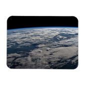 Het aardoppervlak boven een bewolkt Western Austra Magneet (Horizontaal)