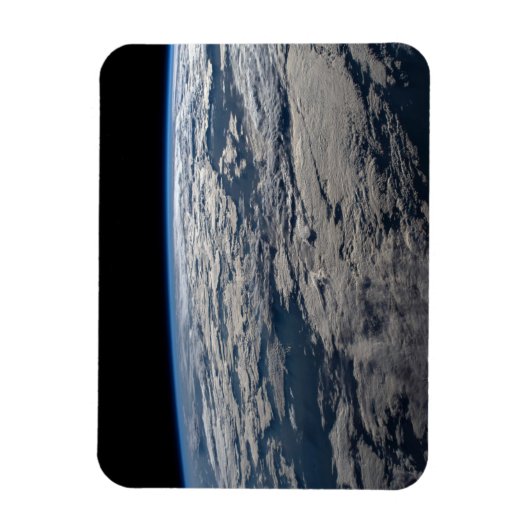 Het aardoppervlak boven een bewolkt Western Austra Magneet (Verticaal)