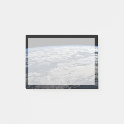 Het aardoppervlak boven een bewolkt Western Austra Post-it® Notes (Voorkant)