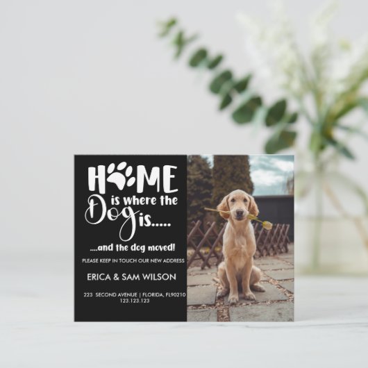 Het adres dat we thuis hebben verplaatst, is honde aankondigingskaart (Staand voorkant)